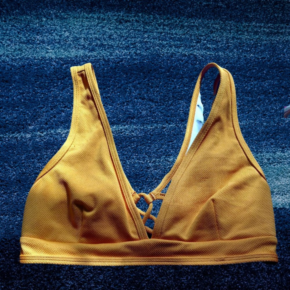 GOLD/ YELLOW BRALETTE STRING BIKINI TOP SIZE L
